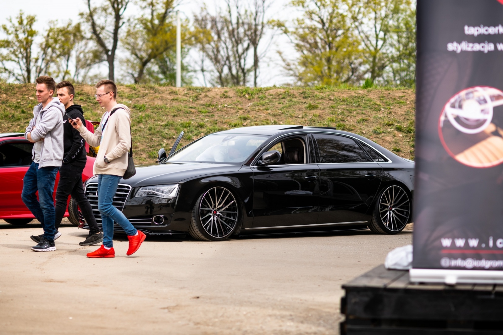 Zdjęcie w galerii na portalu naszwodzislaw.com: Petrol Beach 2022. Auta tuningowe zjechały do Bukowa [FOTO] wiadomości z regionu