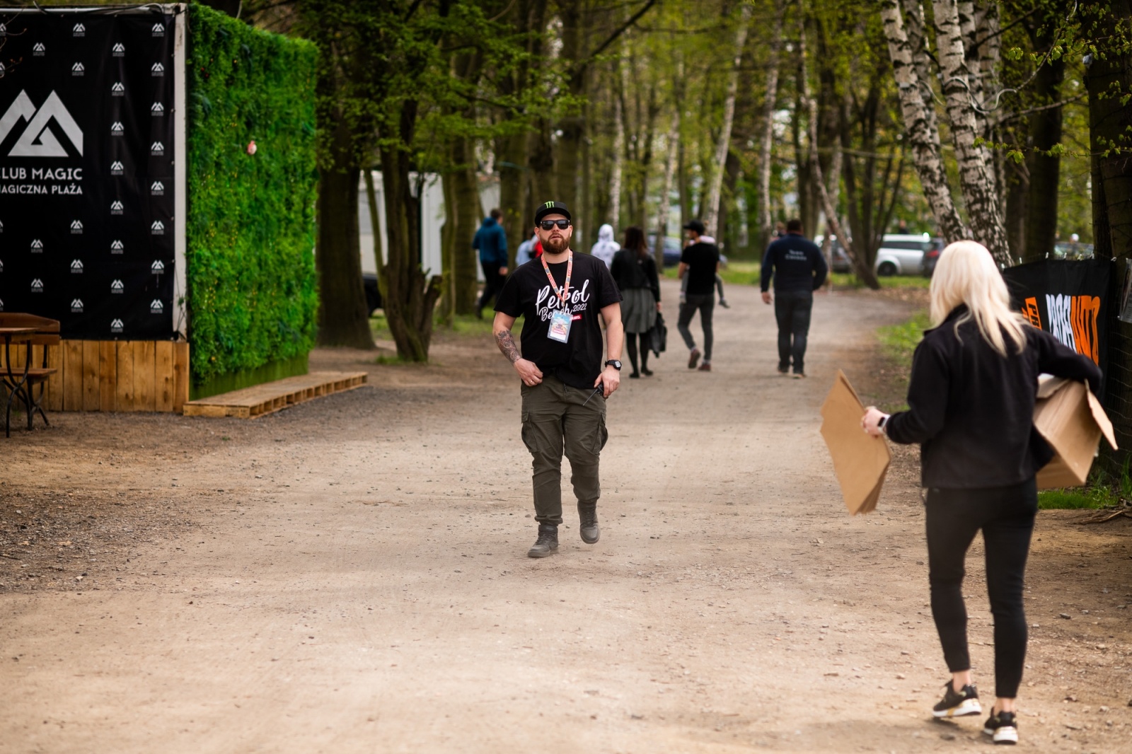 Zdjęcie w galerii na portalu naszwodzislaw.com: Petrol Beach 2022. Auta tuningowe zjechały do Bukowa [FOTO] wiadomości z regionu