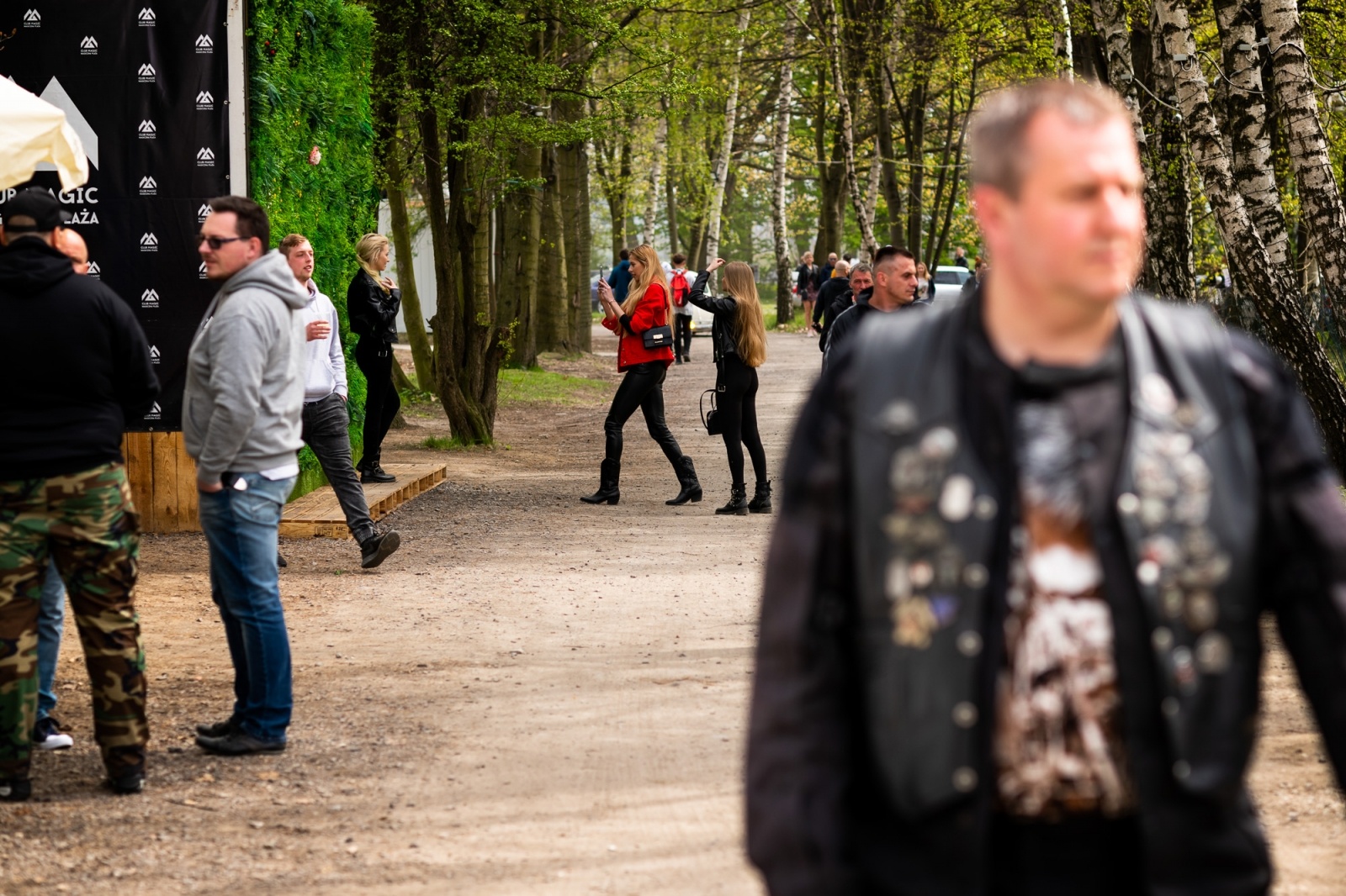 Zdjęcie w galerii na portalu naszwodzislaw.com: Petrol Beach 2022. Auta tuningowe zjechały do Bukowa [FOTO] wiadomości z regionu