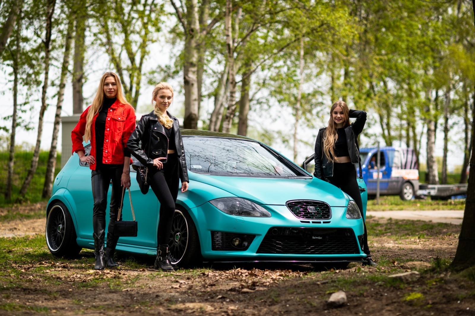 Zdjęcie w galerii na portalu naszwodzislaw.com: Petrol Beach 2022. Auta tuningowe zjechały do Bukowa [FOTO] wiadomości z regionu