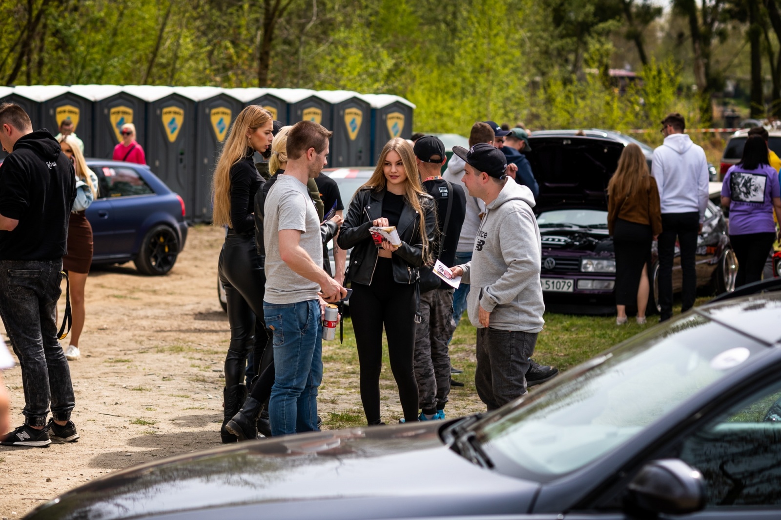 Zdjęcie w galerii na portalu naszwodzislaw.com: Petrol Beach 2022. Auta tuningowe zjechały do Bukowa [FOTO] wiadomości z regionu