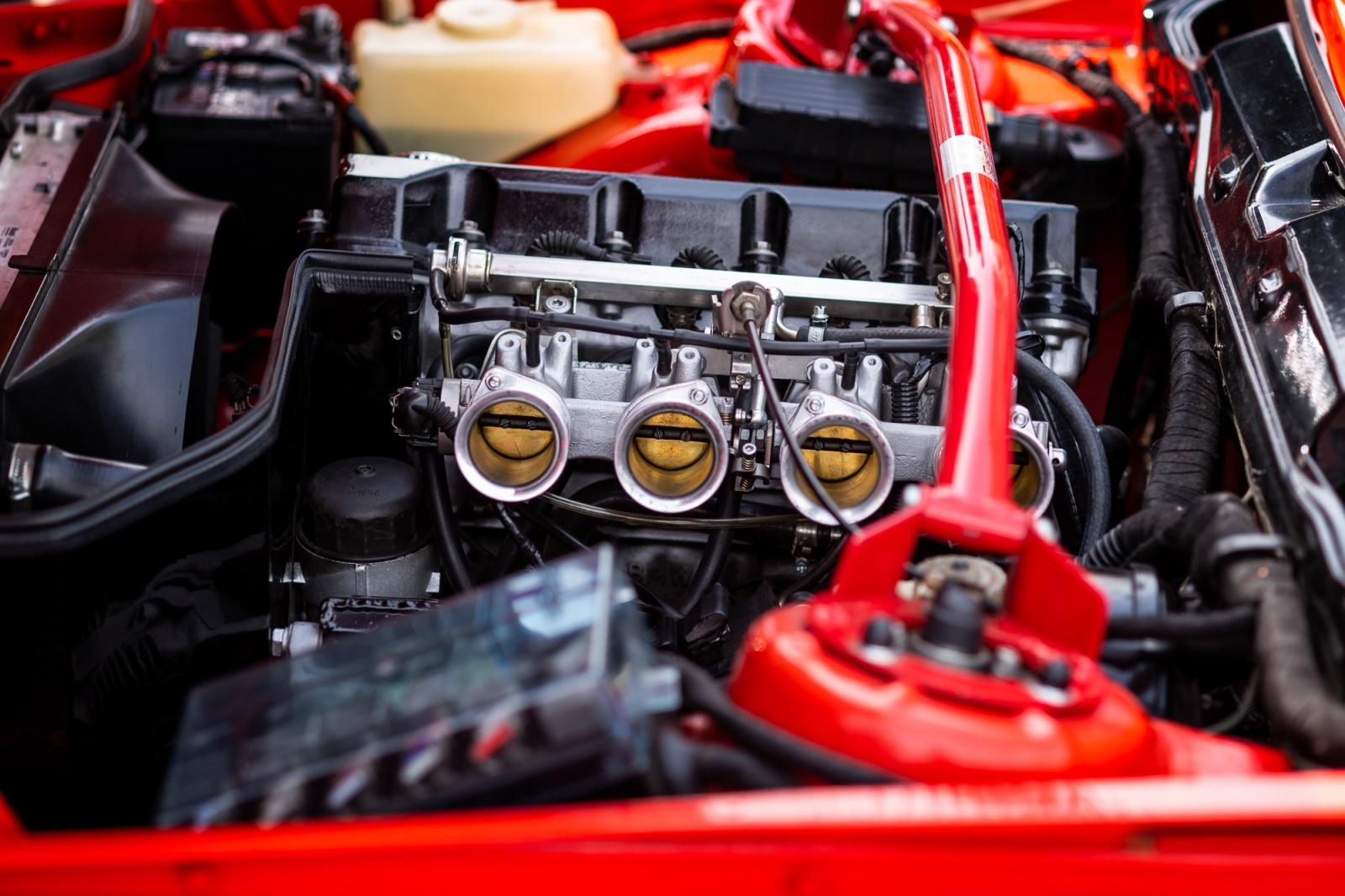 Zdjęcie w galerii na portalu naszwodzislaw.com: Petrol Beach 2022. Auta tuningowe zjechały do Bukowa [FOTO] wiadomości z regionu