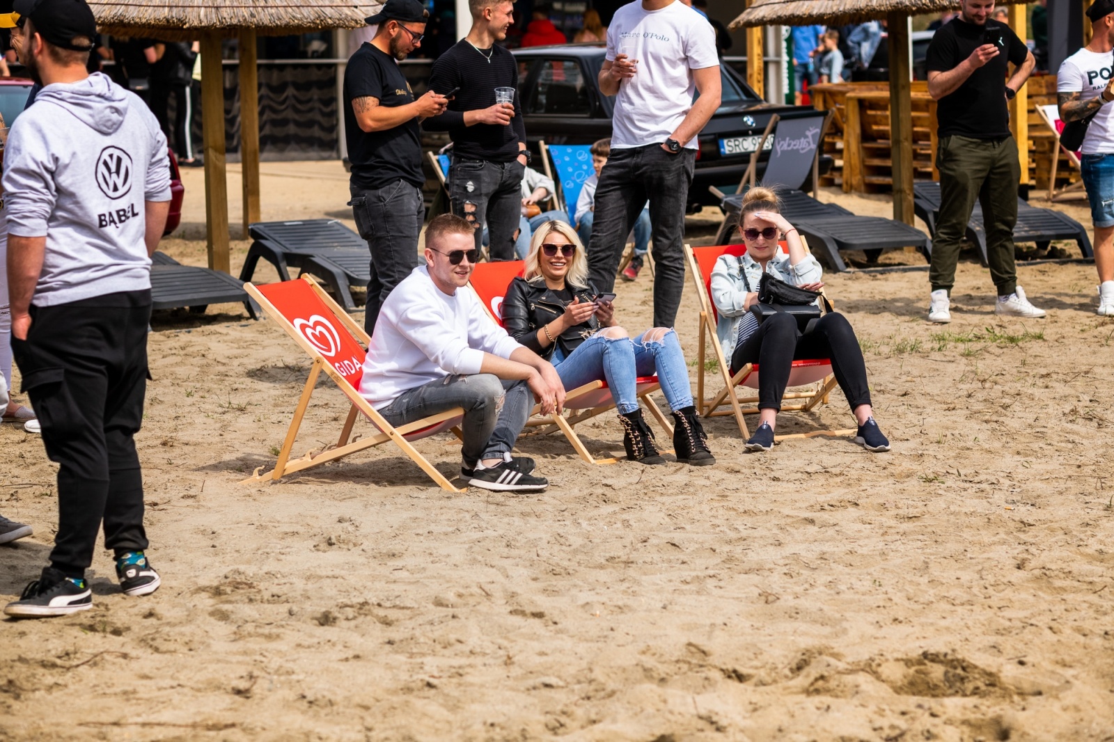 Zdjęcie w galerii na portalu naszwodzislaw.com: Petrol Beach 2022. Auta tuningowe zjechały do Bukowa [FOTO] wiadomości z regionu