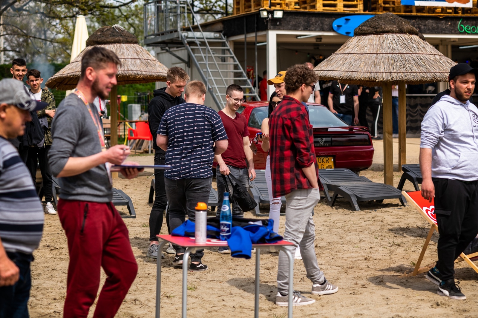 Zdjęcie w galerii na portalu naszwodzislaw.com: Petrol Beach 2022. Auta tuningowe zjechały do Bukowa [FOTO] wiadomości z regionu