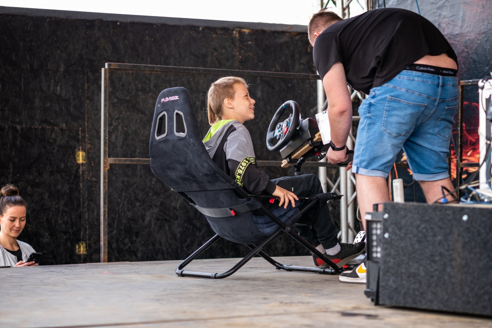 Zdjęcie w galerii na portalu naszwodzislaw.com: Petrol Beach 2022. Auta tuningowe zjechały do Bukowa [FOTO] wiadomości z regionu