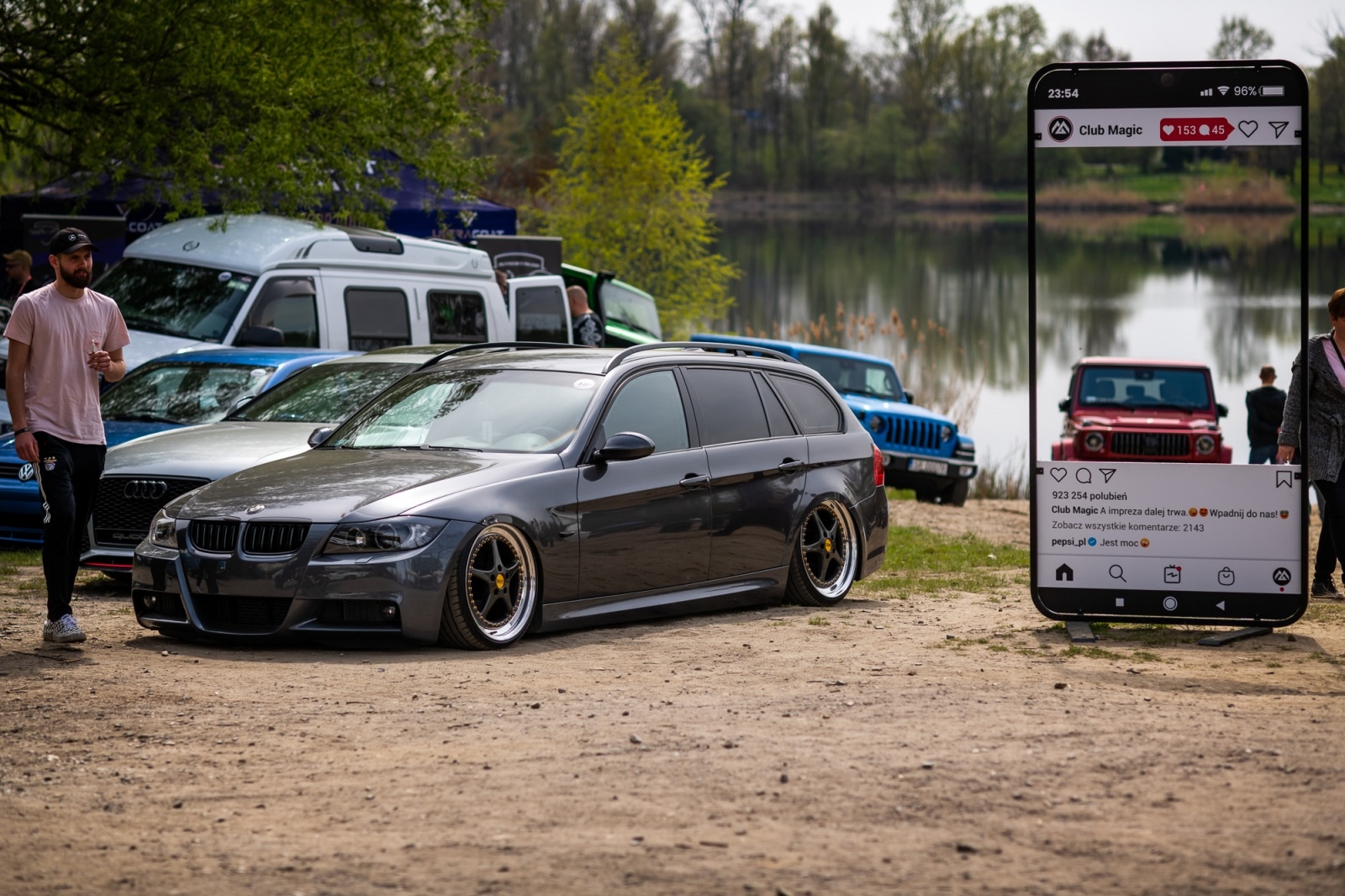 Zdjęcie w galerii na portalu naszwodzislaw.com: Petrol Beach 2022. Auta tuningowe zjechały do Bukowa [FOTO] wiadomości z regionu