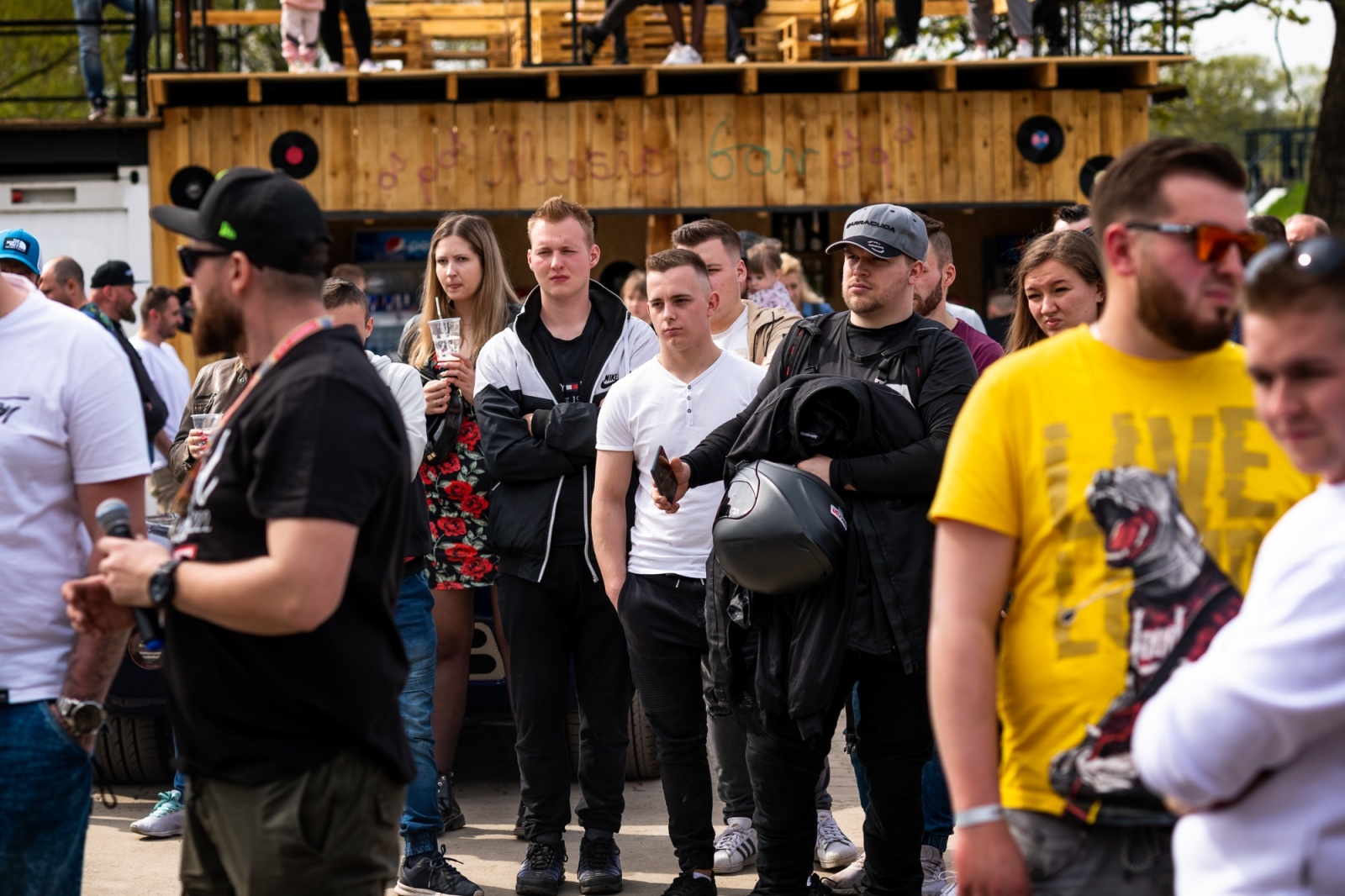 Zdjęcie w galerii na portalu naszwodzislaw.com: Petrol Beach 2022. Auta tuningowe zjechały do Bukowa [FOTO] wiadomości z regionu