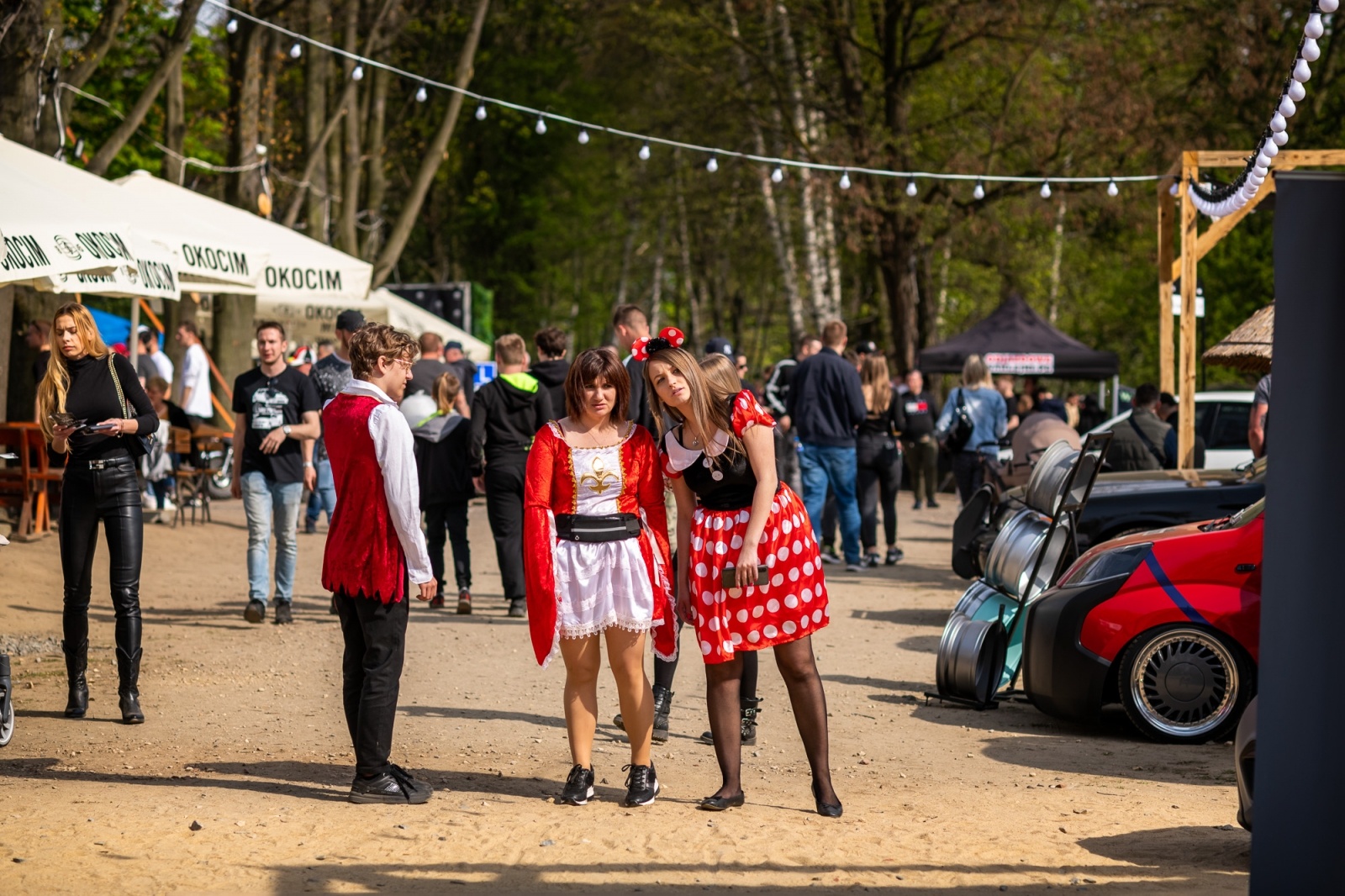 Zdjęcie w galerii na portalu naszwodzislaw.com: Petrol Beach 2022. Auta tuningowe zjechały do Bukowa [FOTO] wiadomości z regionu