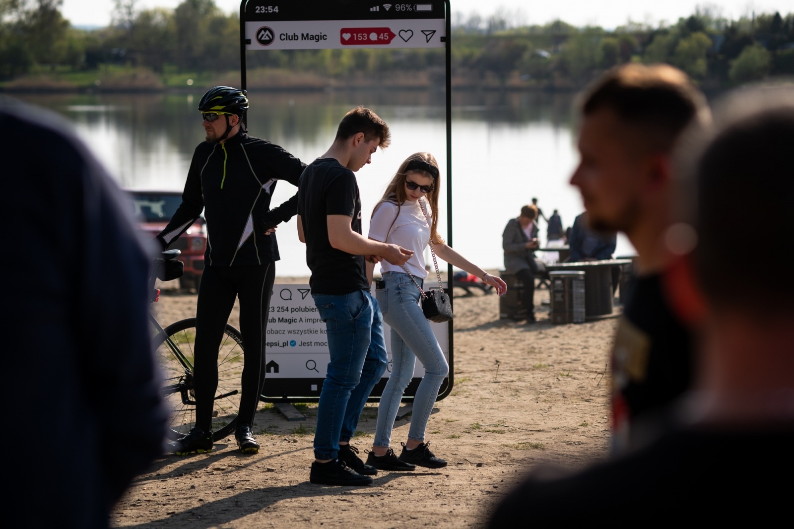 Zdjęcie w galerii na portalu naszwodzislaw.com: Petrol Beach 2022. Auta tuningowe zjechały do Bukowa [FOTO] wiadomości z regionu