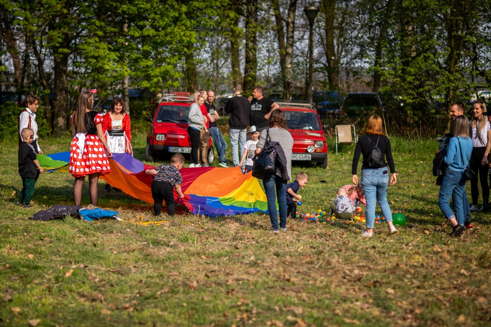 Zdjęcie w galerii na portalu naszwodzislaw.com: Petrol Beach 2022. Auta tuningowe zjechały do Bukowa [FOTO] wiadomości z regionu