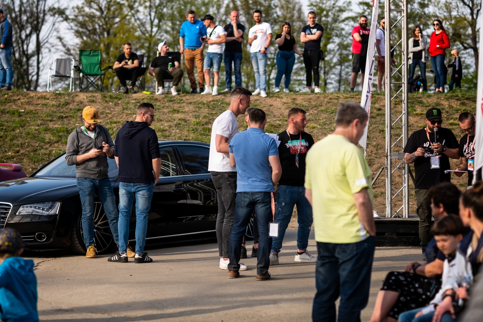 Zdjęcie w galerii na portalu naszwodzislaw.com: Petrol Beach 2022. Auta tuningowe zjechały do Bukowa [FOTO] wiadomości z regionu