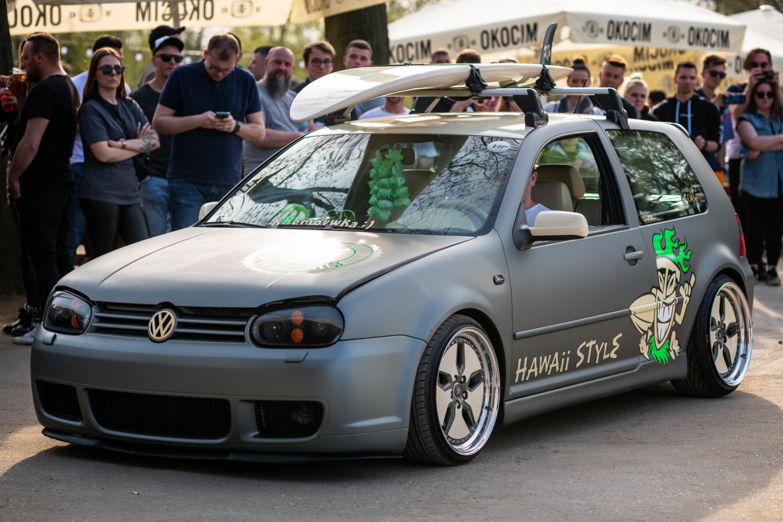 Zdjęcie w galerii na portalu naszwodzislaw.com: Petrol Beach 2022. Auta tuningowe zjechały do Bukowa [FOTO] wiadomości z regionu