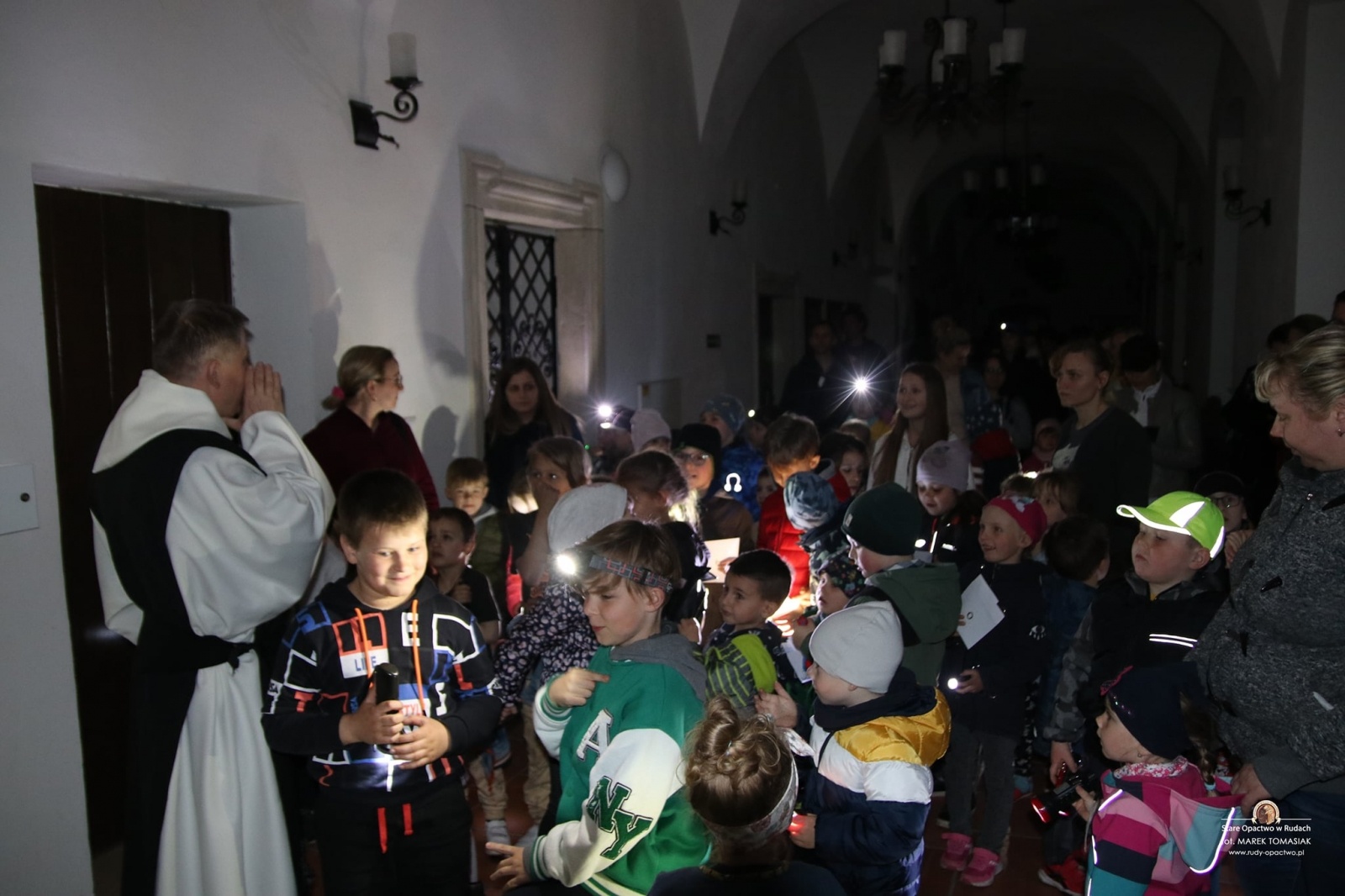 Zdjęcie w galerii na portalu naszwodzislaw.com: Dreszczyk emocji i tajemnice. Nocne szukanie skarbu w Rudach wiadomości z regionu