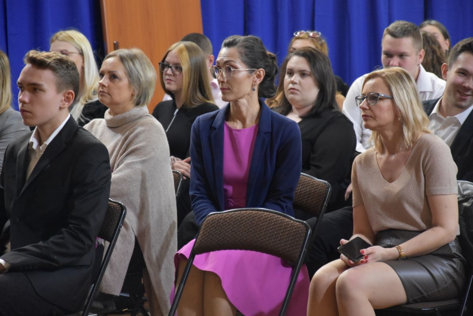 Zdjęcie w galerii na portalu naszwodzislaw.com: Abiturienci zakończyli naukę w powiatowych szkołach wiadomości z regionu