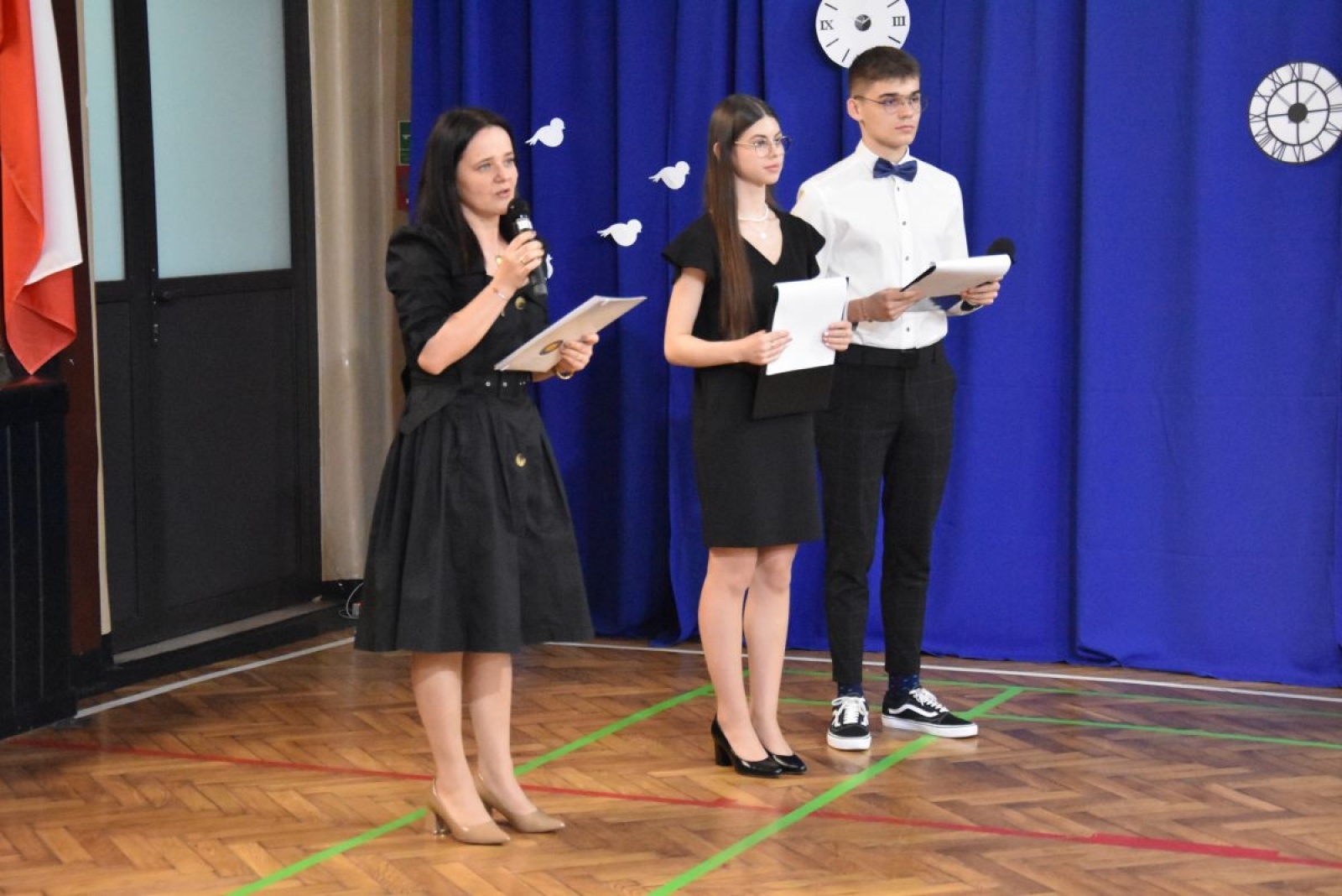 Zdjęcie w galerii na portalu naszwodzislaw.com: Abiturienci zakończyli naukę w powiatowych szkołach wiadomości z regionu