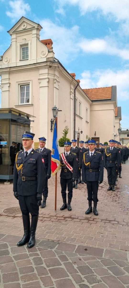 Zdjęcie w galerii na portalu naszwodzislaw.com: Strażackie święto na Jasnej Górze z udziałem strażaków z naszego regionu wiadomości z regionu