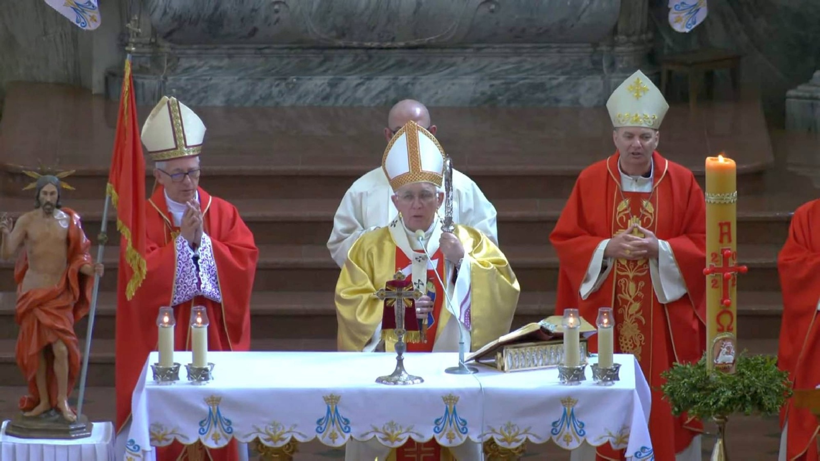 Zdjęcie w galerii na portalu naszwodzislaw.com: Strażackie święto na Jasnej Górze z udziałem strażaków z naszego regionu wiadomości z regionu