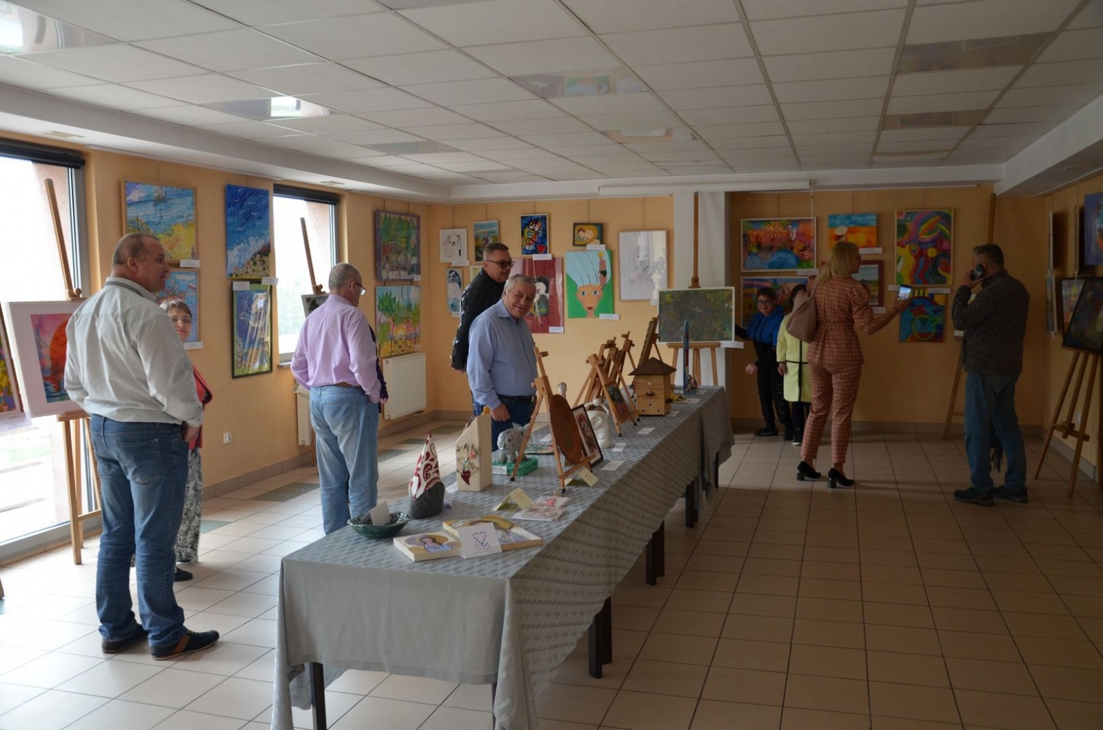 Zdjęcie w galerii na portalu naszwodzislaw.com: To, co kochają. Za nami wyjątkowy wernisaż [FOTO] wiadomości z regionu