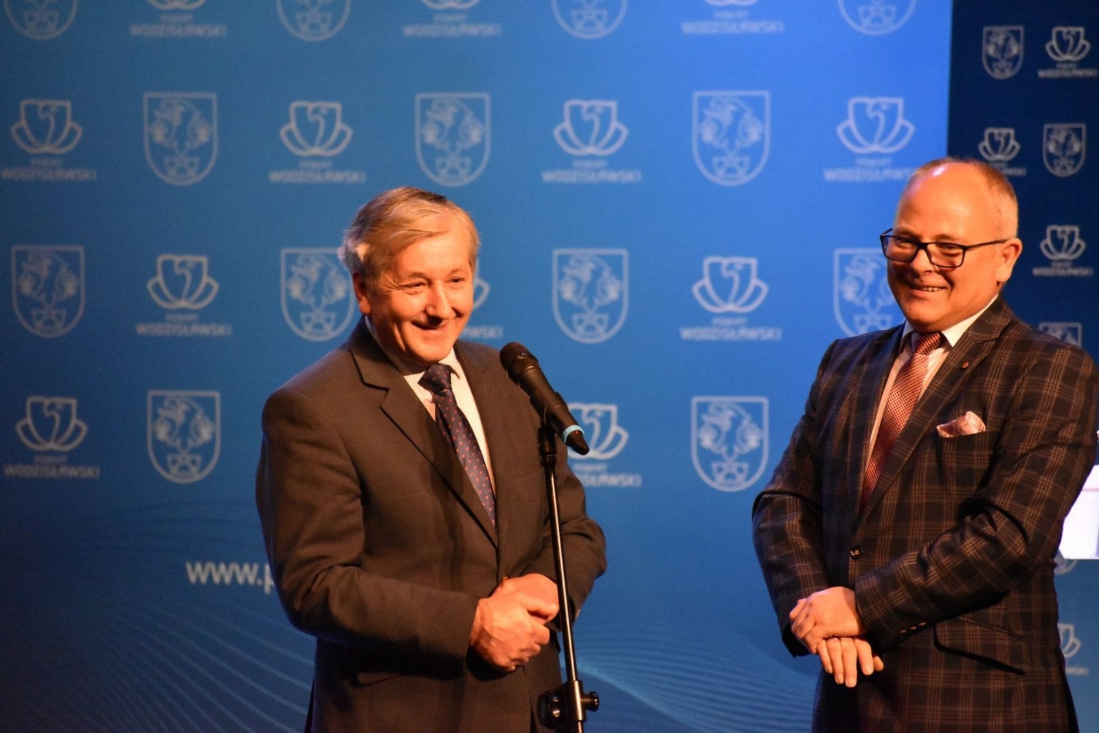 Zdjęcie w galerii na portalu naszwodzislaw.com: To, co kochają. Za nami wyjątkowy wernisaż [FOTO] wiadomości z regionu