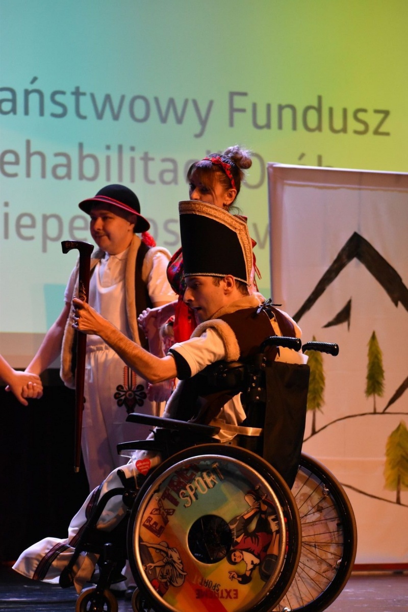 Zdjęcie w galerii na portalu naszwodzislaw.com: To, co kochają. Za nami wyjątkowy wernisaż [FOTO] wiadomości z regionu