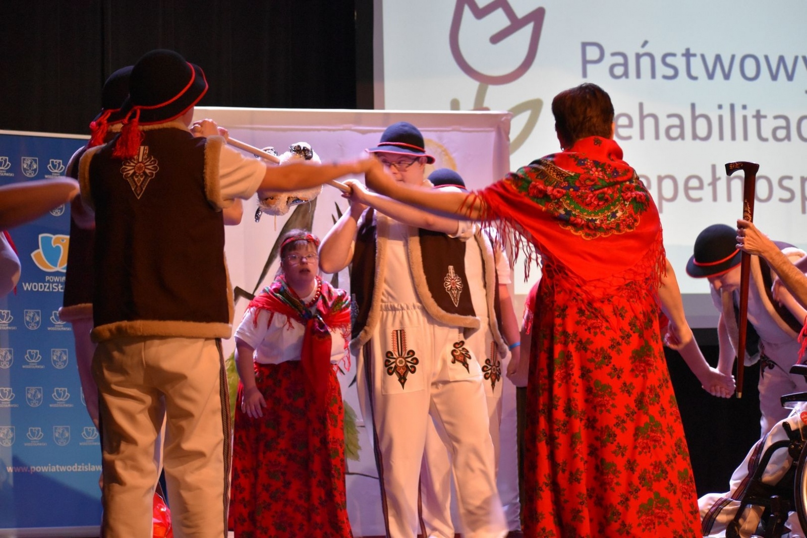 Zdjęcie w galerii na portalu naszwodzislaw.com: To, co kochają. Za nami wyjątkowy wernisaż [FOTO] wiadomości z regionu