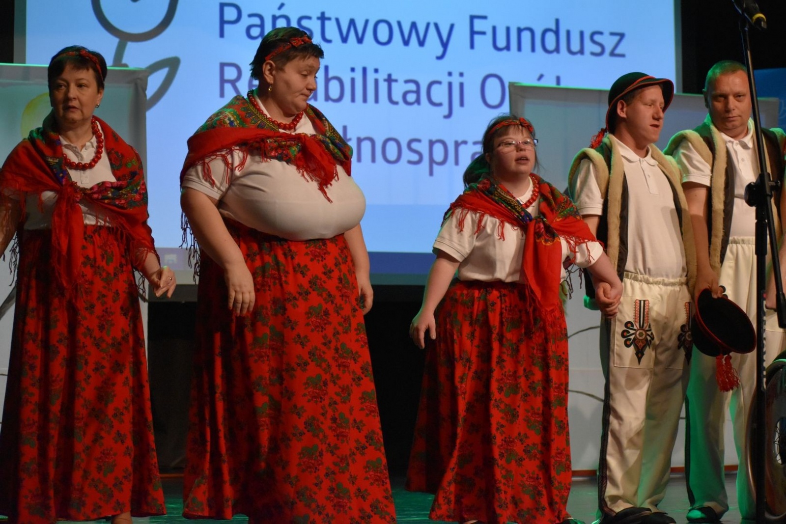 Zdjęcie w galerii na portalu naszwodzislaw.com: To, co kochają. Za nami wyjątkowy wernisaż [FOTO] wiadomości z regionu