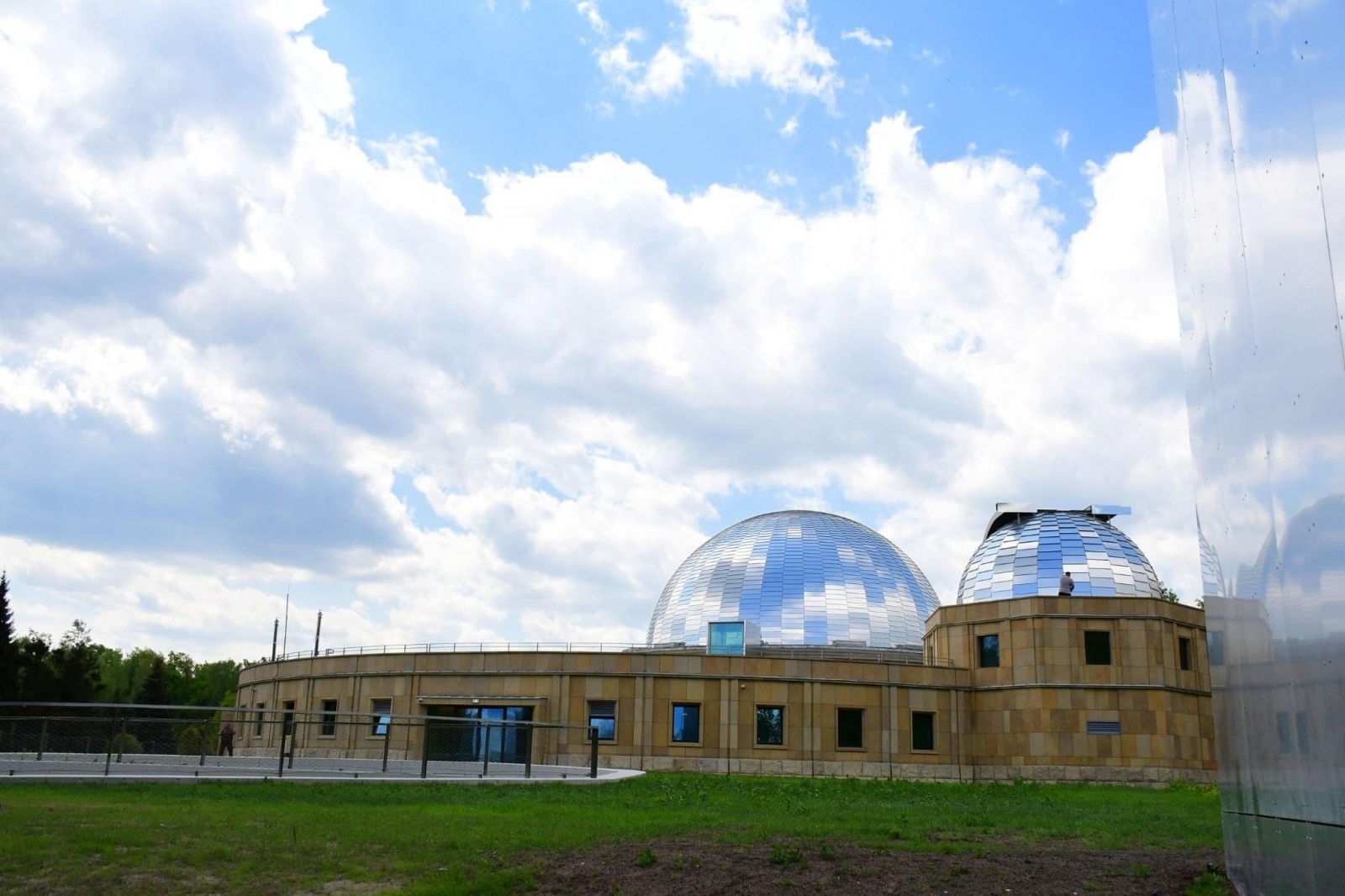 Zdjęcie w galerii na portalu naszwodzislaw.com: Nowe śląskie planetarium zachwyca. Wkrótce otwarcie wiadomości z regionu