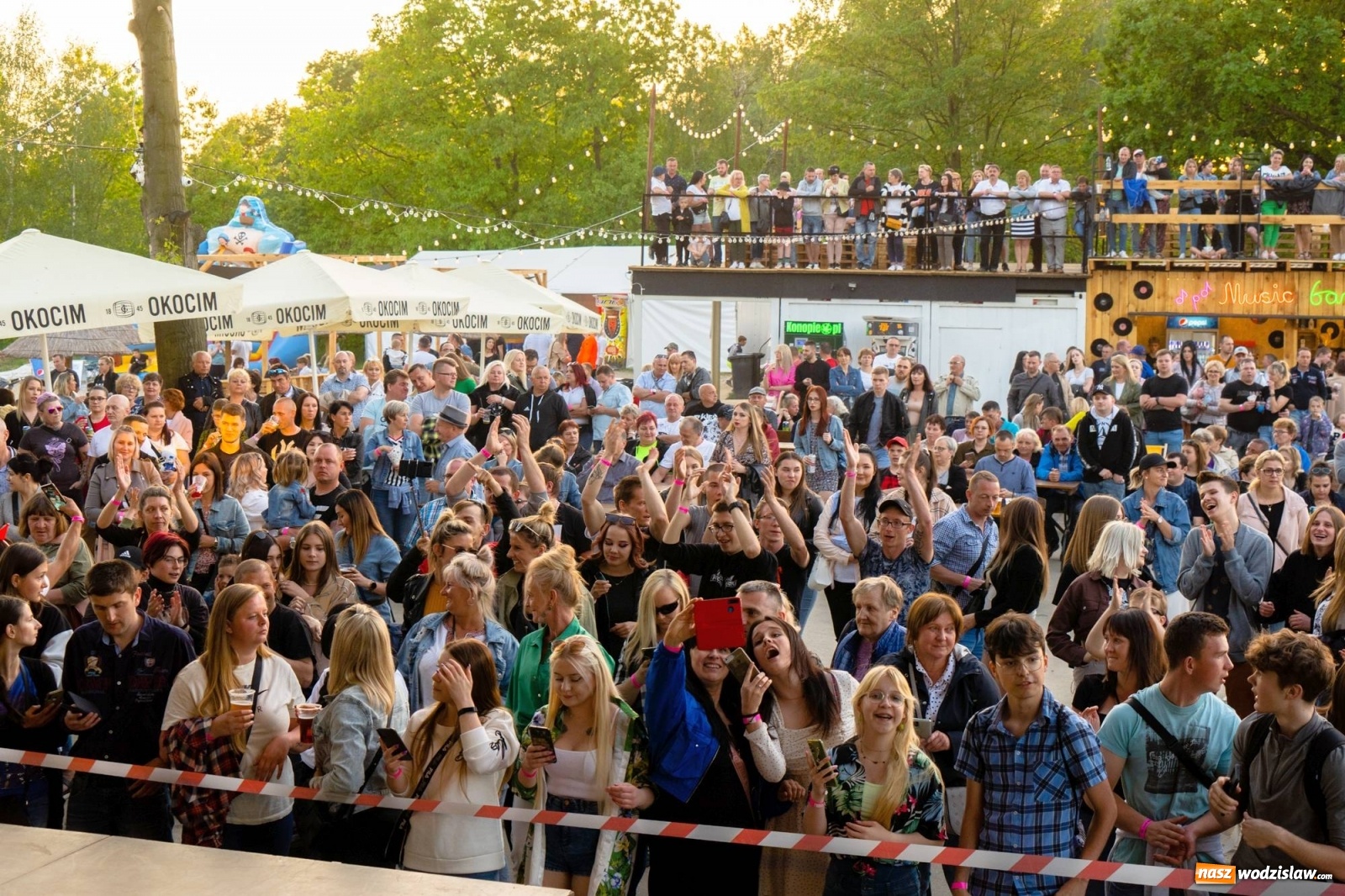 Zdjęcie w galerii na portalu naszwodzislaw.com: Zenek Martyniuk na Magicznej Plaży w Bukowie [FOTO i WIDEO] wiadomości z regionu