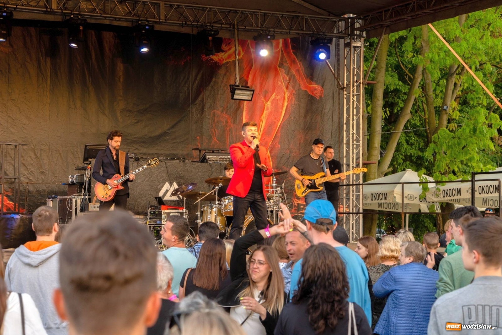 Zdjęcie w galerii na portalu naszwodzislaw.com: Zenek Martyniuk na Magicznej Plaży w Bukowie [FOTO i WIDEO] wiadomości z regionu
