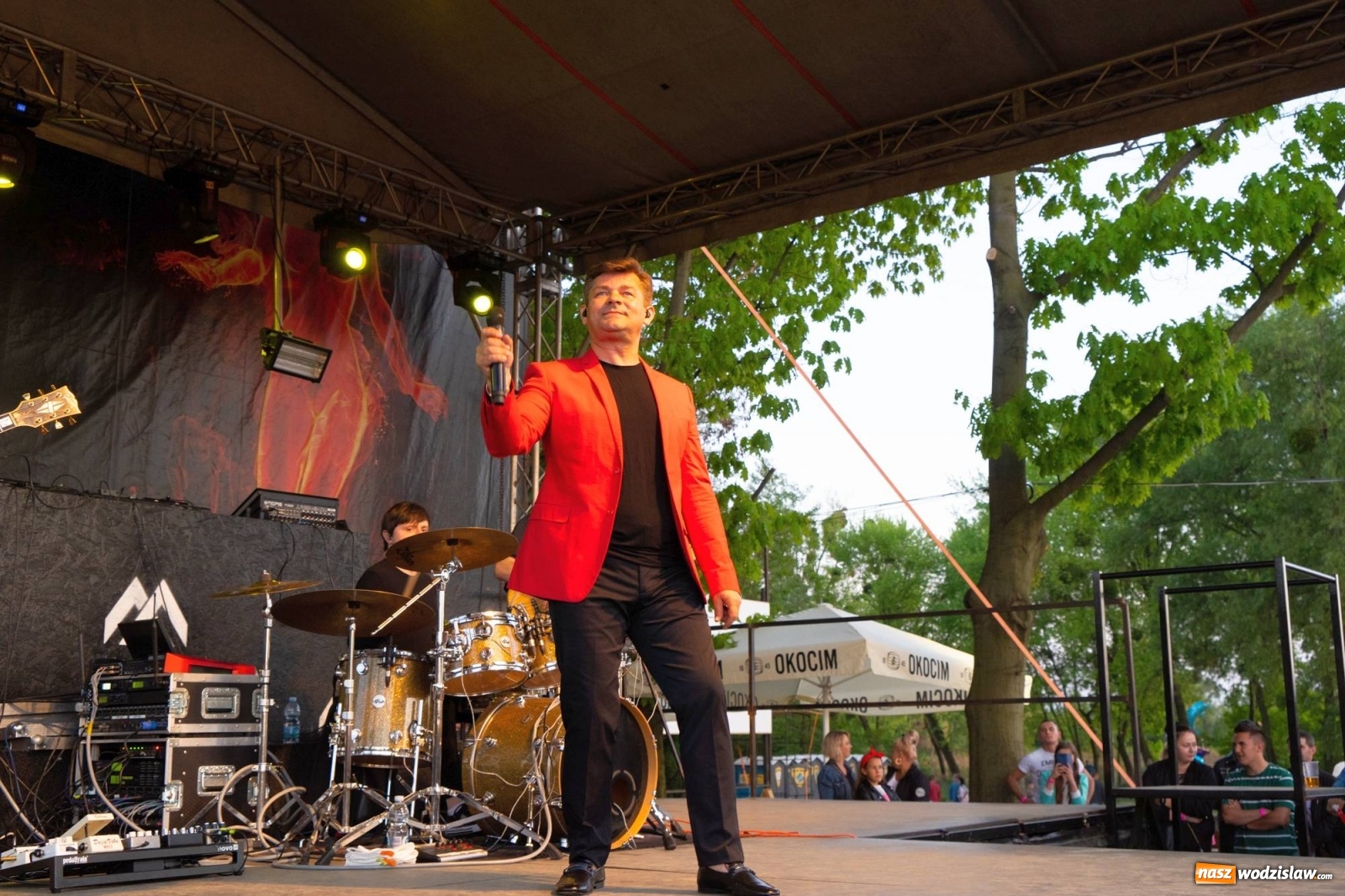 Zdjęcie w galerii na portalu naszwodzislaw.com: Zenek Martyniuk na Magicznej Plaży w Bukowie [FOTO i WIDEO] wiadomości z regionu