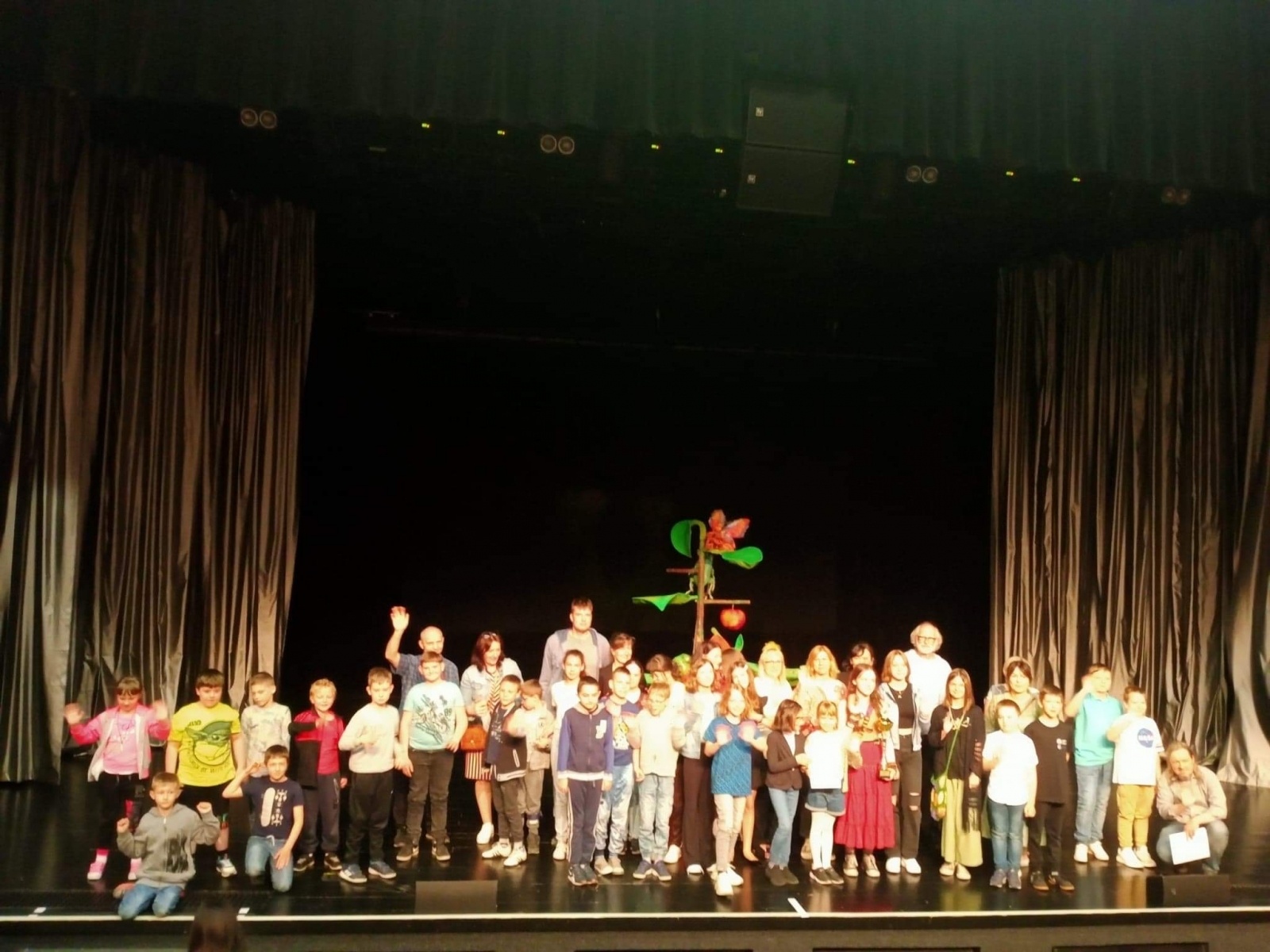 Zdjęcie w galerii na portalu naszwodzislaw.com: I miejsce dla Teatru Szydełko z WCK  wiadomości z regionu