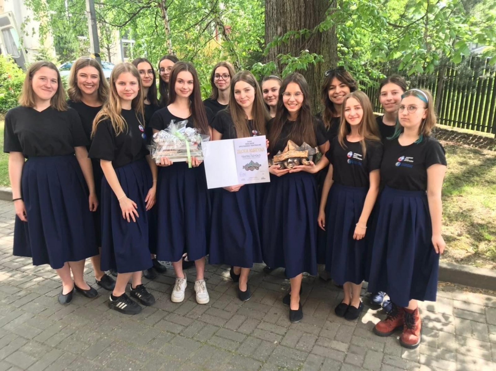 Zdjęcie w galerii na portalu naszwodzislaw.com: Wycelowali i wygrali. Teatr Szydło ze Złotą Kurtyną wiadomości z regionu