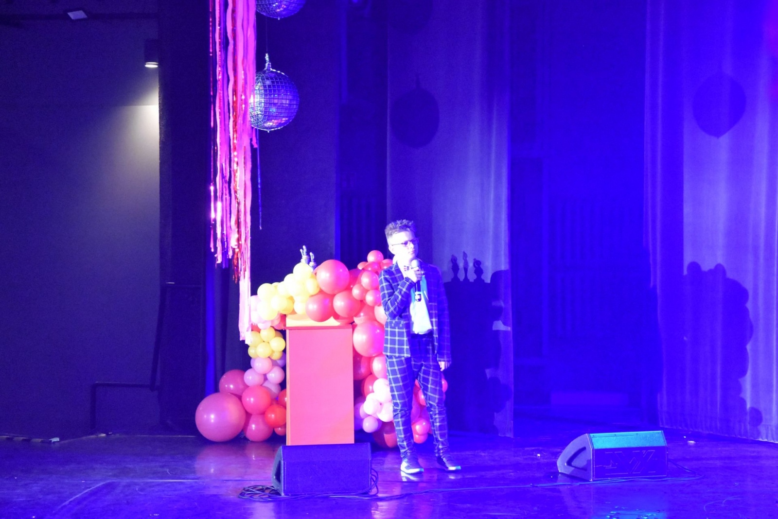 Zdjęcie w galerii na portalu naszwodzislaw.com: Liczy się tylko miłość płynąca z serca. Festiwal karaoake ŚpiewaMY za nami [FOTO] wiadomości z regionu