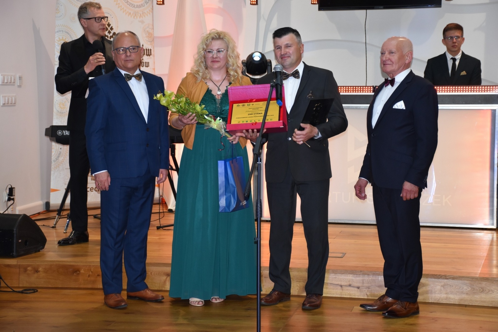 Zdjęcie w galerii na portalu naszwodzislaw.com: Poznaliśmy Powiatowych Liderów Przedsiębiorczości 2021 [FOTO] wiadomości z regionu