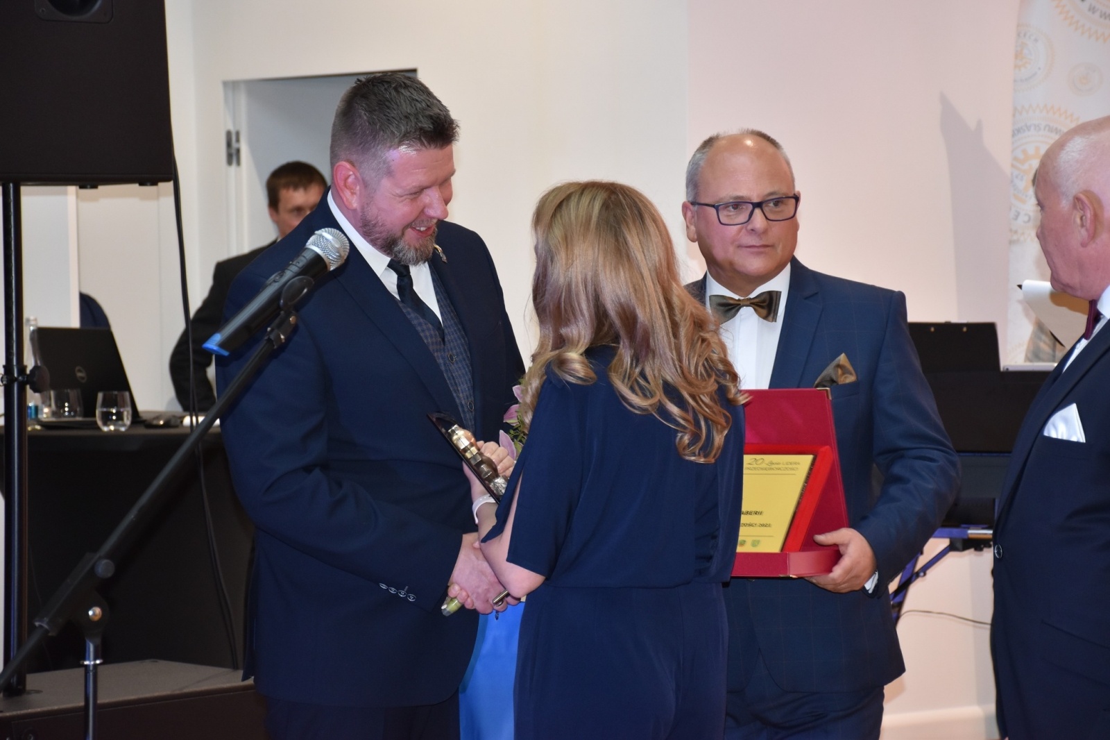 Zdjęcie w galerii na portalu naszwodzislaw.com: Poznaliśmy Powiatowych Liderów Przedsiębiorczości 2021 [FOTO] wiadomości z regionu