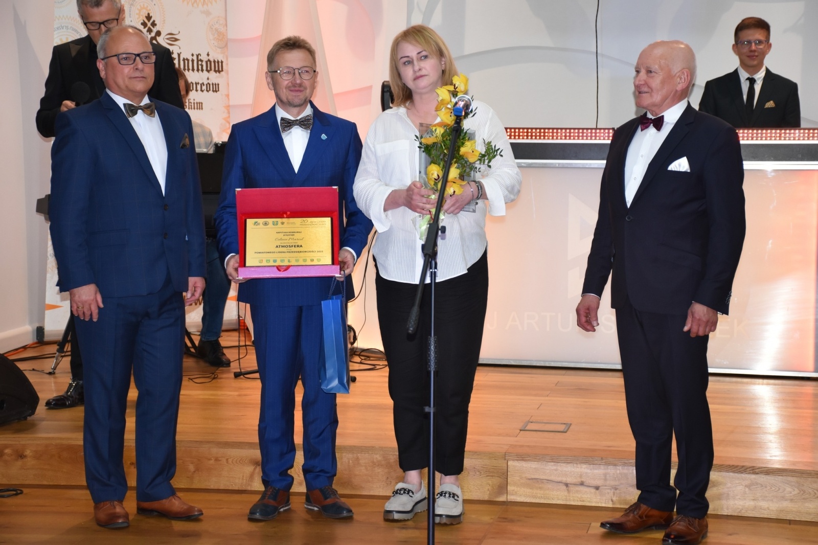 Zdjęcie w galerii na portalu naszwodzislaw.com: Poznaliśmy Powiatowych Liderów Przedsiębiorczości 2021 [FOTO] wiadomości z regionu