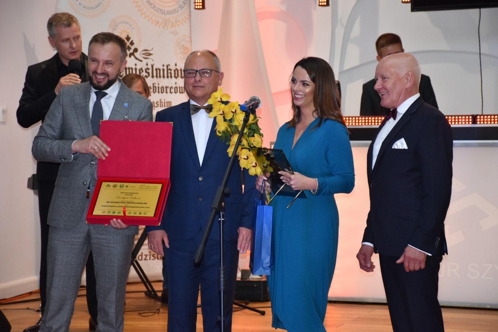 Zdjęcie w galerii na portalu naszwodzislaw.com: Poznaliśmy Powiatowych Liderów Przedsiębiorczości 2021 [FOTO] wiadomości z regionu