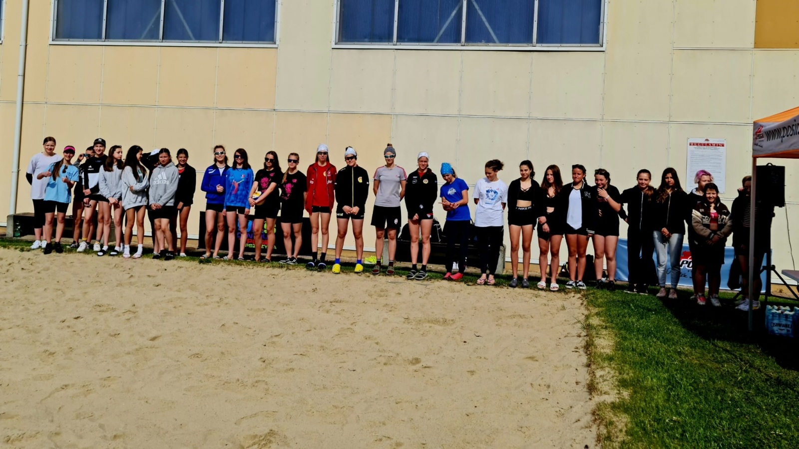 Zdjęcie w galerii na portalu naszwodzislaw.com: Zorza Wodzisław rozpoczęła sezon siatkówki plażowej wiadomości z regionu