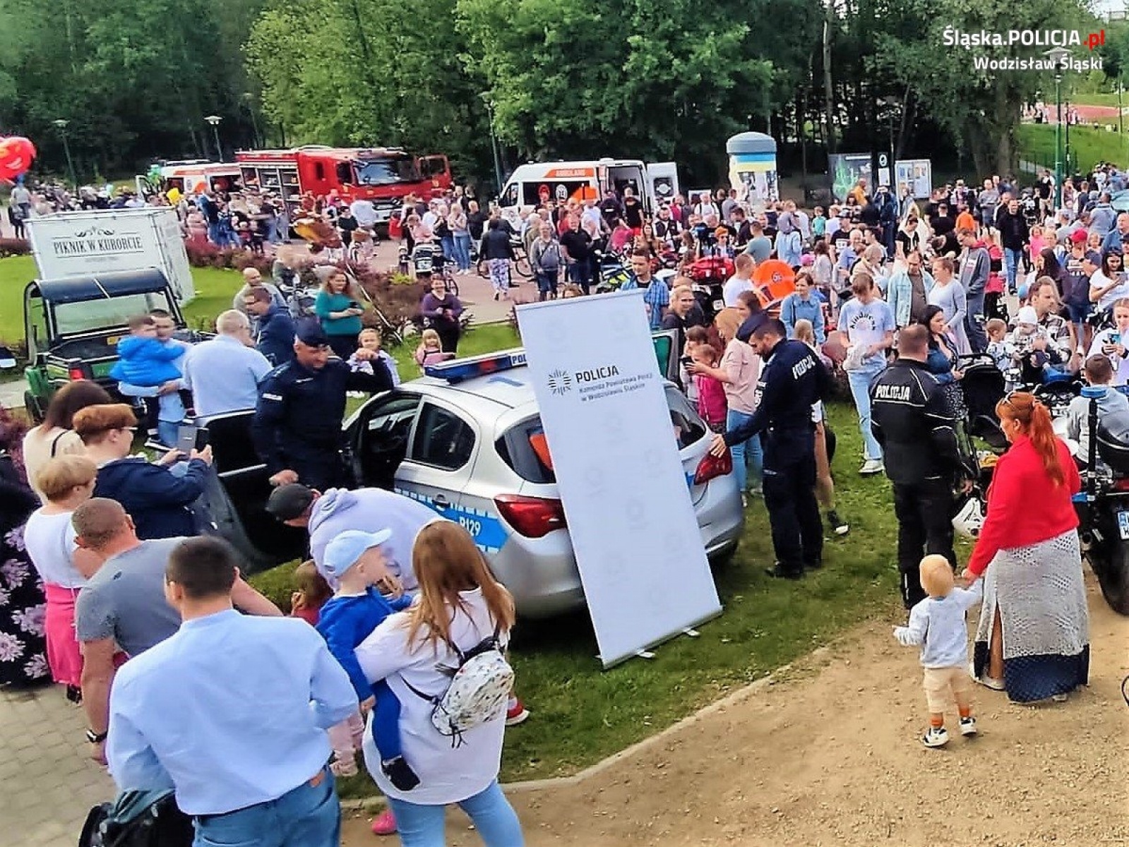 Zdjęcie w galerii na portalu naszwodzislaw.com: Festynowa niedziela wodzisławskich mundurowych wiadomości z regionu