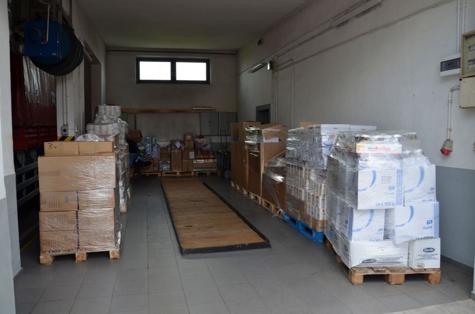 Zdjęcie w galerii na portalu naszwodzislaw.com: Do powiatu dotarł transport pomocy z Recklinghausen dla obywateli Ukrainy wiadomości z regionu