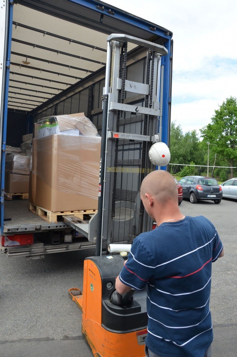 Zdjęcie w galerii na portalu naszwodzislaw.com: Do powiatu dotarł transport pomocy z Recklinghausen dla obywateli Ukrainy wiadomości z regionu