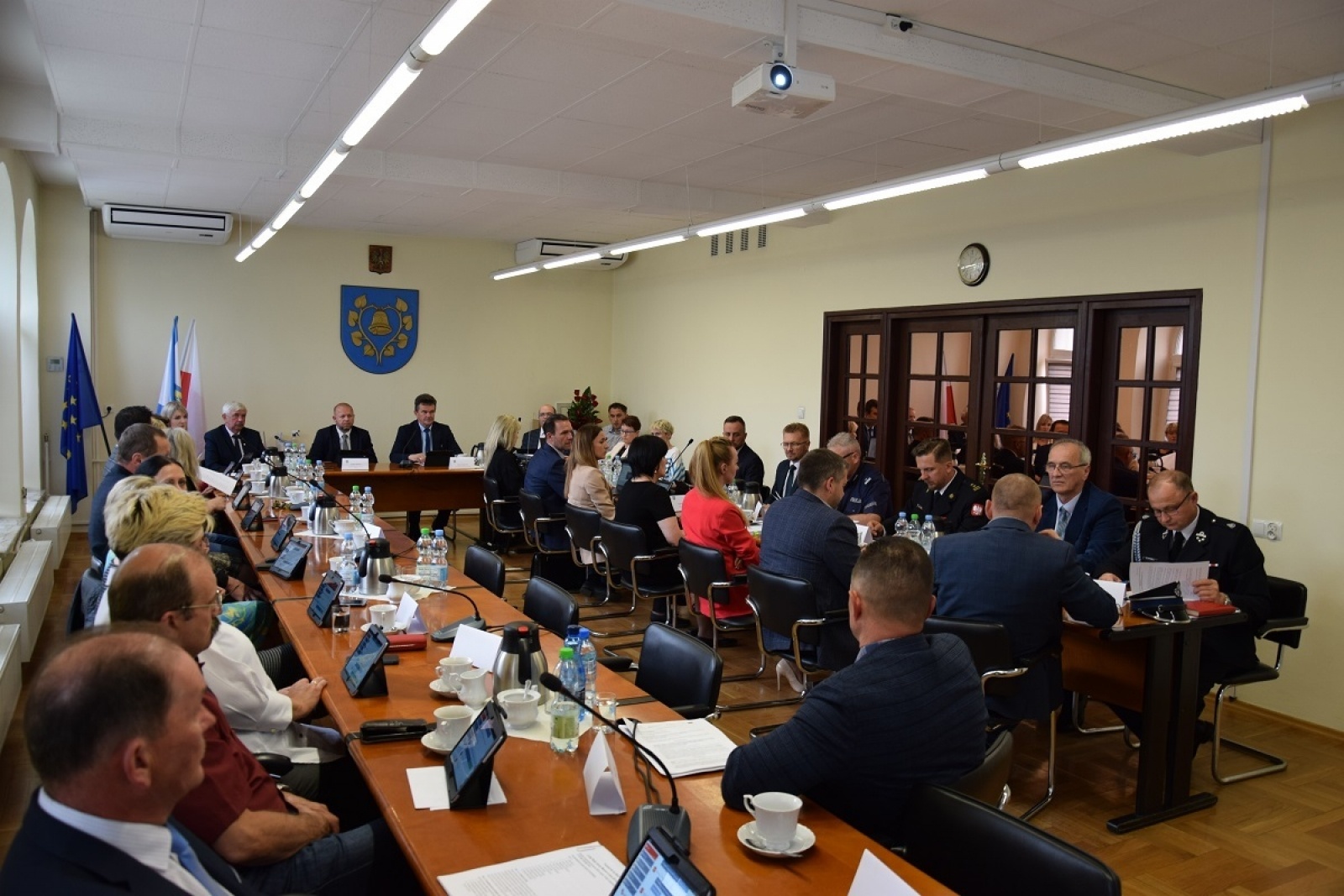 Zdjęcie w galerii na portalu naszwodzislaw.com: O bezpieczeństwie na sesji Rady Gminy Mszana wiadomości z regionu