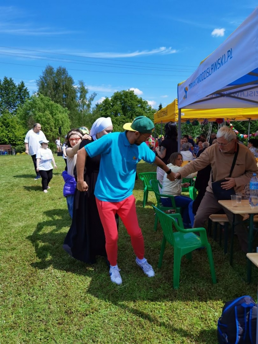 Zdjęcie w galerii na portalu naszwodzislaw.com: Integracyjna majówka w Perle za nami [FOTO] wiadomości z regionu