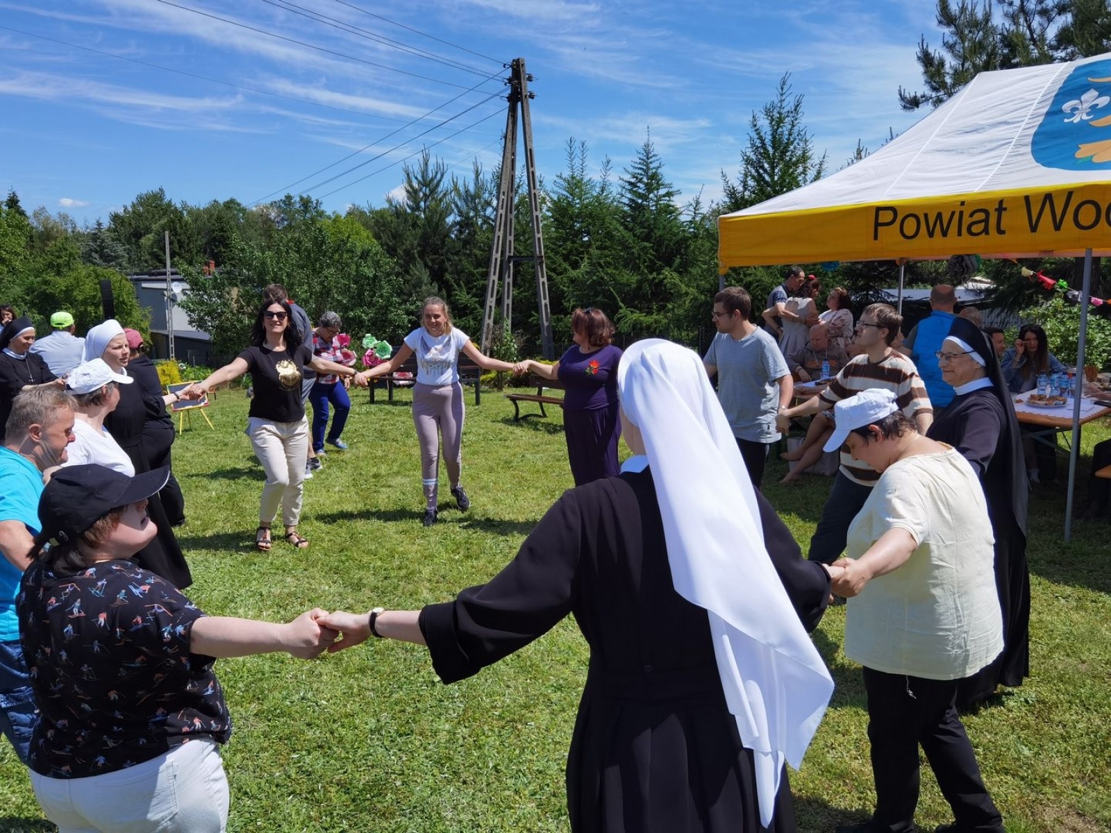 Zdjęcie w galerii na portalu naszwodzislaw.com: Integracyjna majówka w Perle za nami [FOTO] wiadomości z regionu