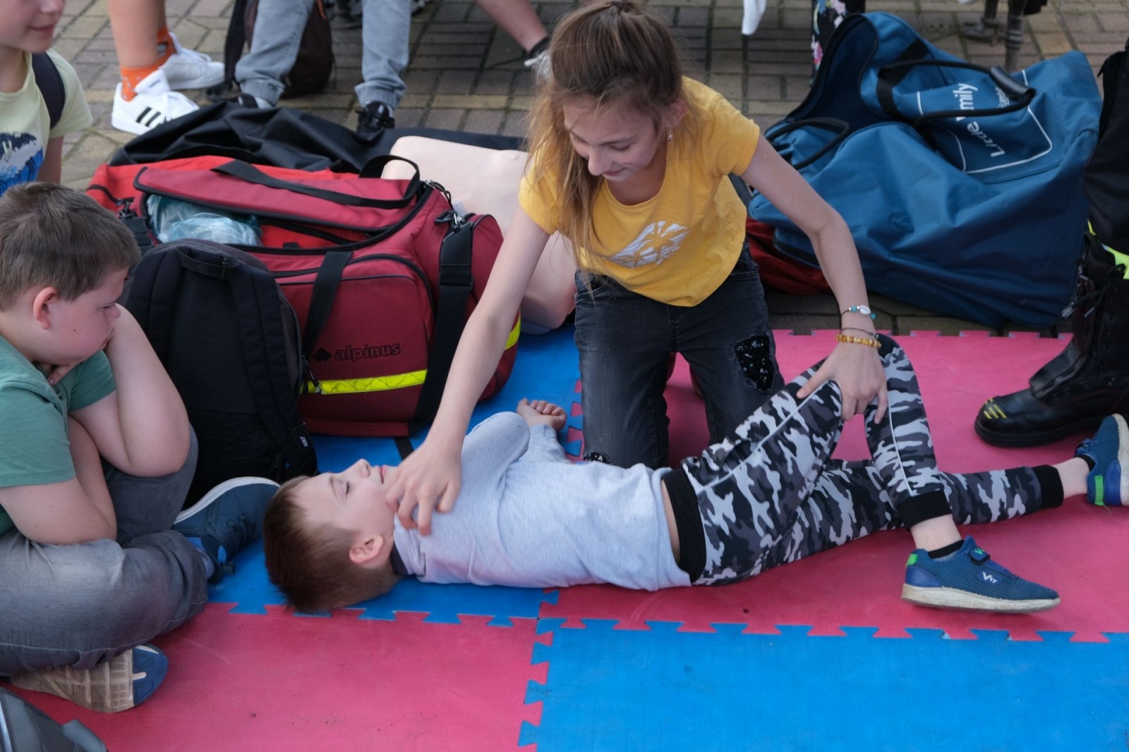 Zdjęcie w galerii na portalu naszwodzislaw.com: Od teraz będzie bezpieczniej. Za nami Piknik Bezpieczeństwa w Radlinie [FOTO] wiadomości z regionu