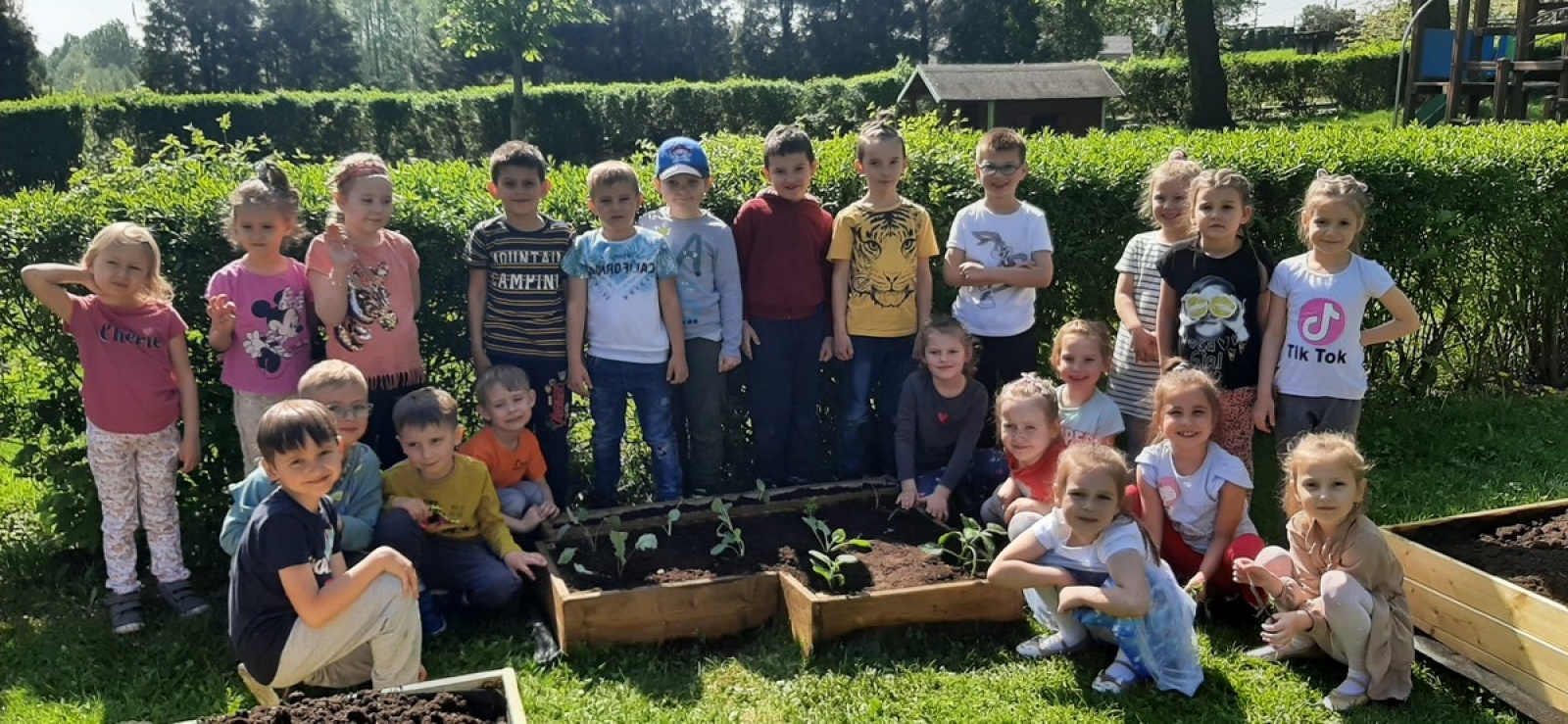 Zdjęcie w galerii na portalu naszwodzislaw.com: W wodzisławskiej Dziewiątce powstał ogródek przedszkolny wiadomości z regionu