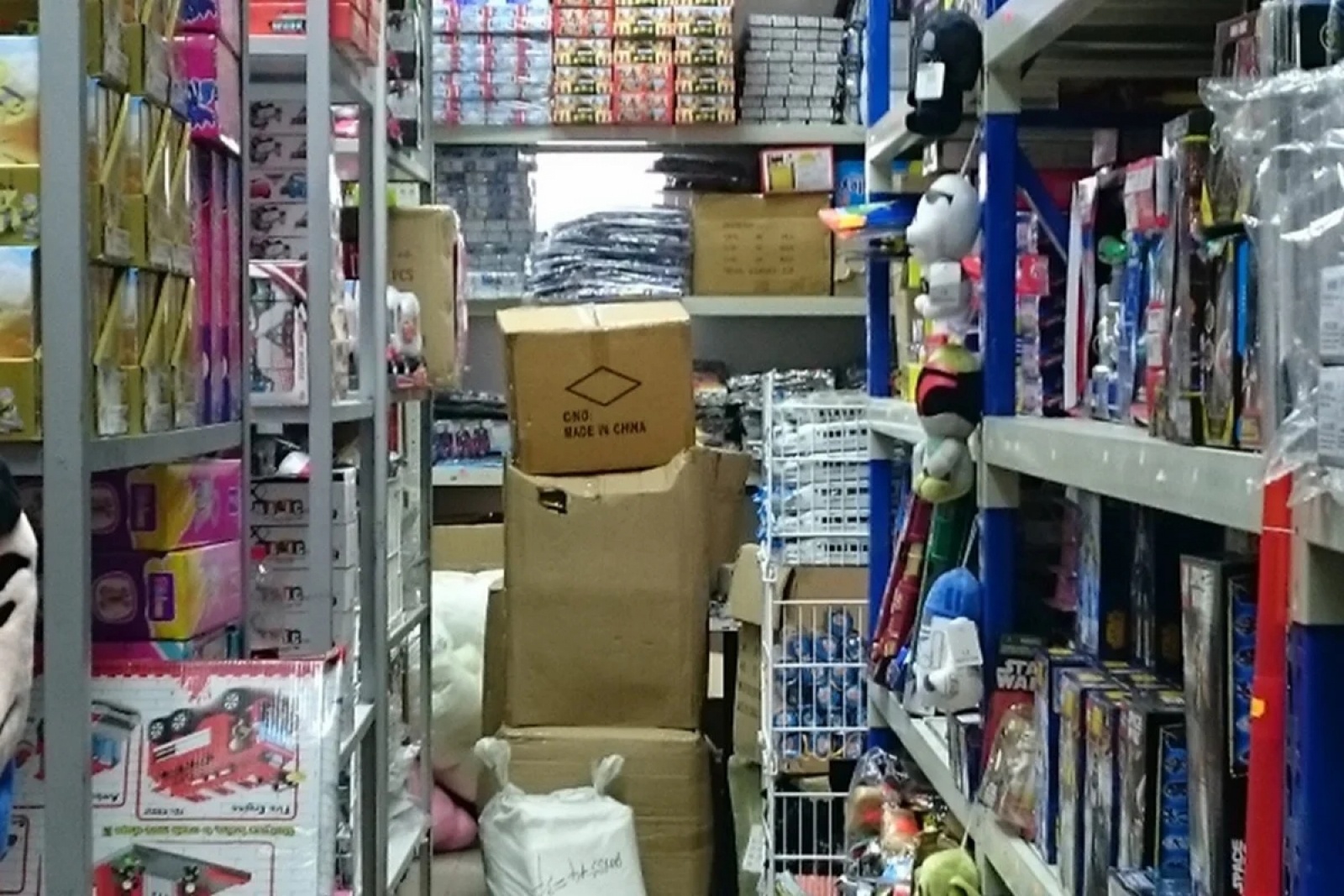 Zdjęcie w galerii na portalu naszwodzislaw.com: Niebezpieczne prezenty nie trafią na rynek wiadomości z regionu