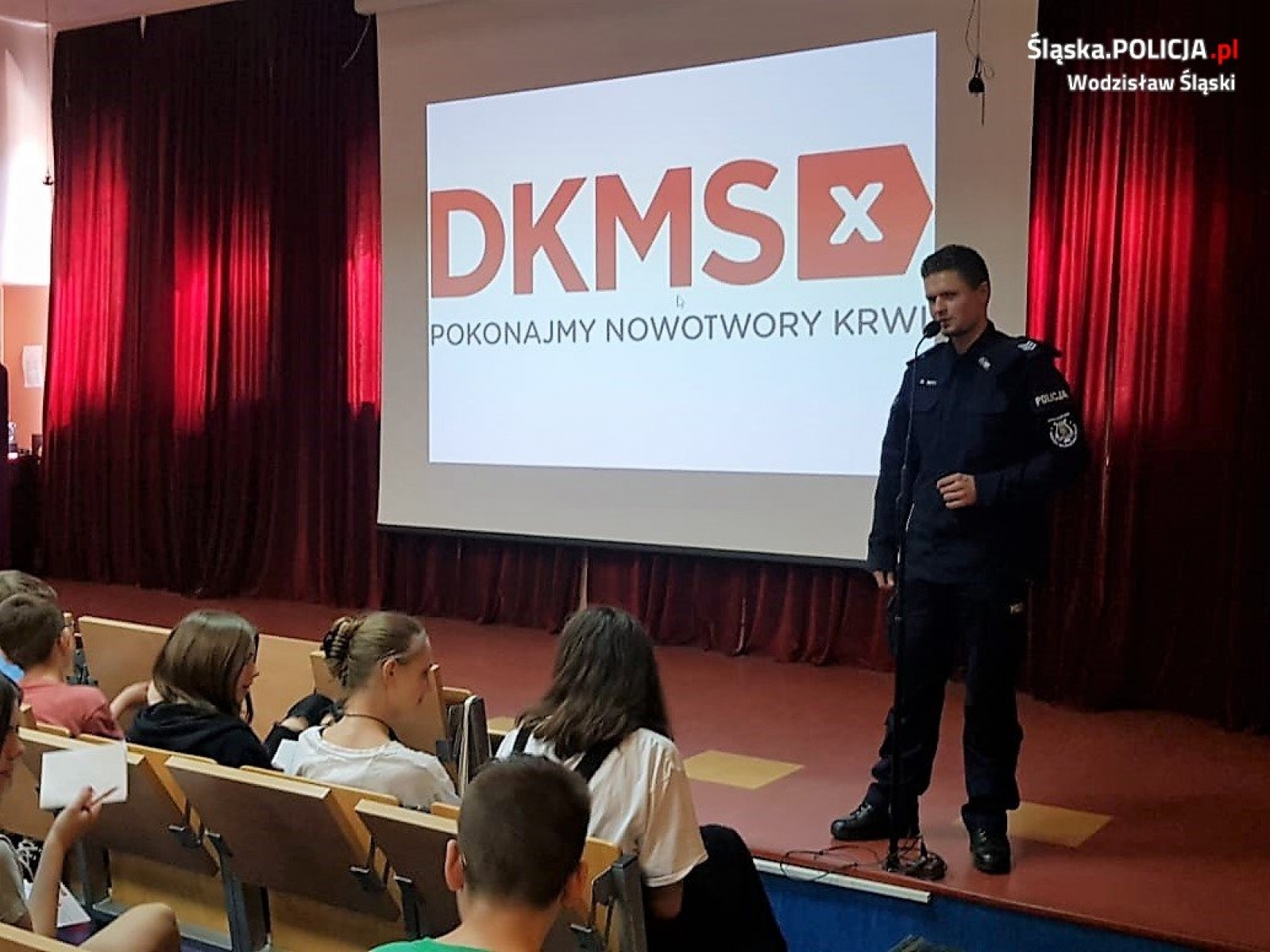 Zdjęcie w galerii na portalu naszwodzislaw.com: Marklowice. Policjant opowiedział młodzieży o tym, jak został dawcą szpiku wiadomości z regionu