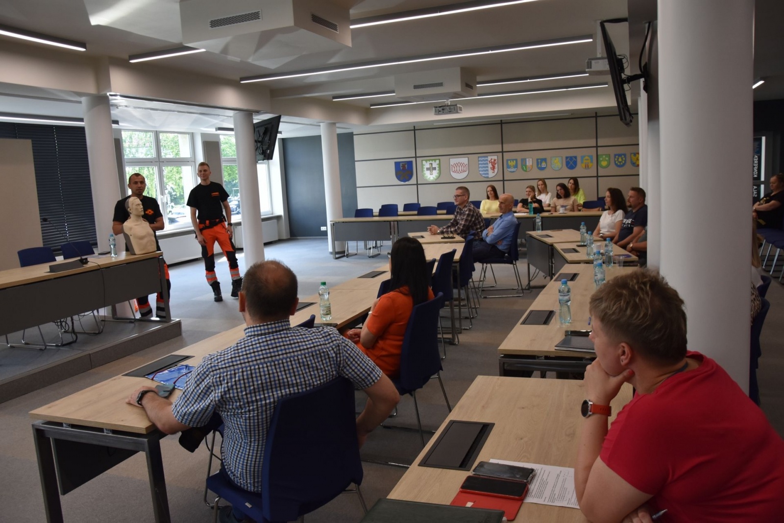 Zdjęcie w galerii na portalu naszwodzislaw.com: Pracownicy starostwa szkolili się z pierwszej pomocy wiadomości z regionu