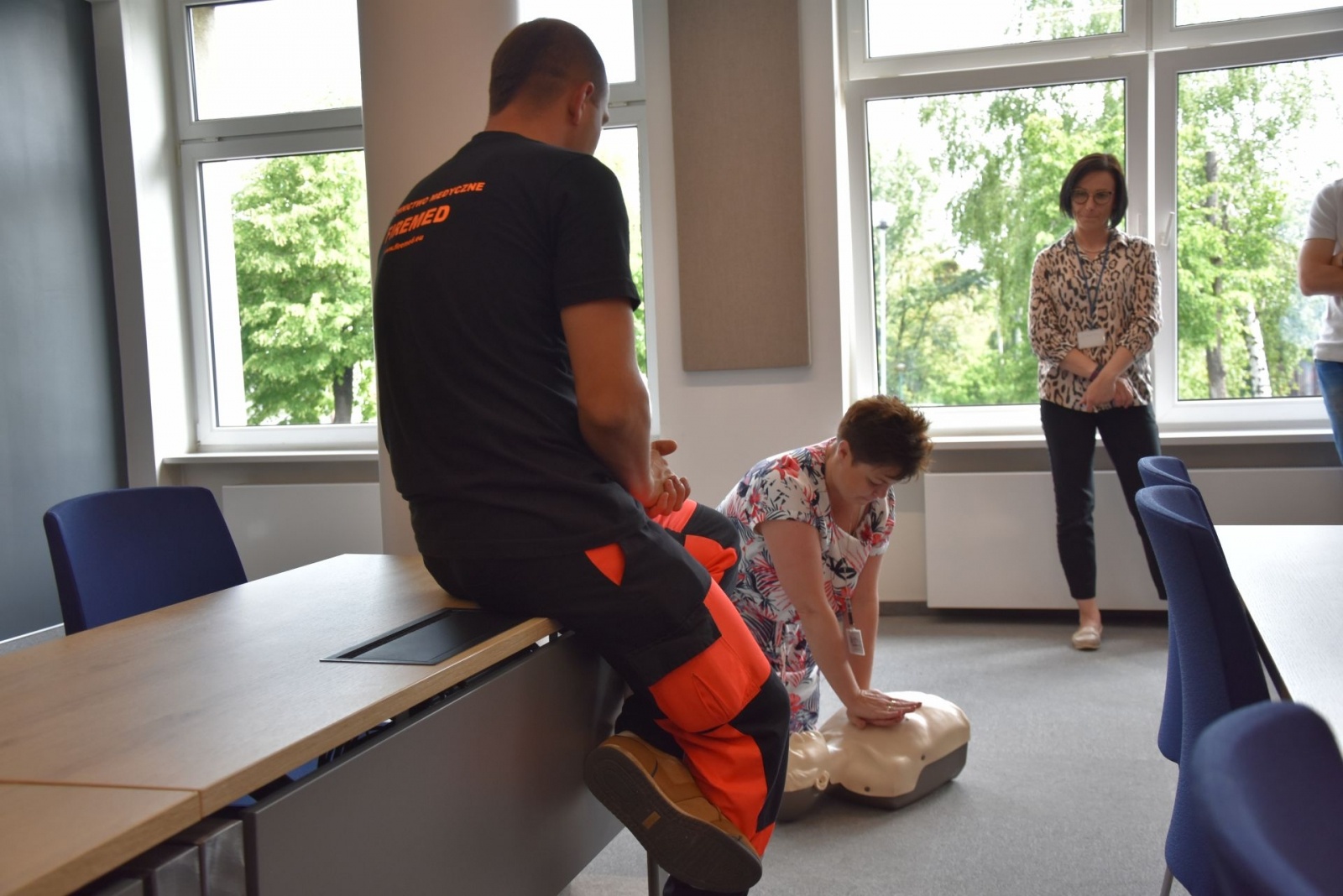 Zdjęcie w galerii na portalu naszwodzislaw.com: Pracownicy starostwa szkolili się z pierwszej pomocy wiadomości z regionu